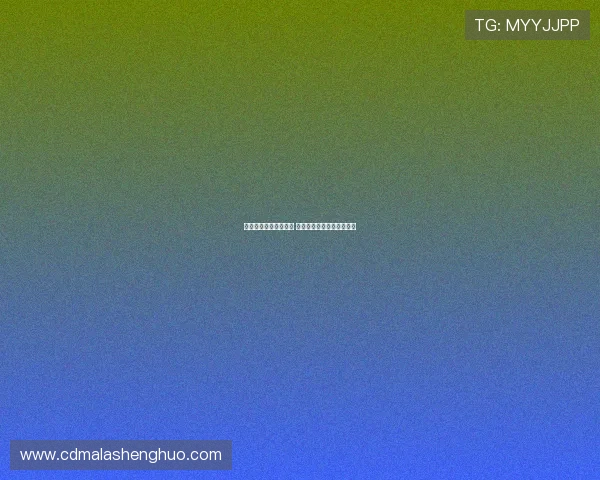 雷雨突袭赛场赛事中断 观众等待复赛时刻紧张万分 雷雨突袭赛场赛事中断 观众等待复赛时刻紧张万分